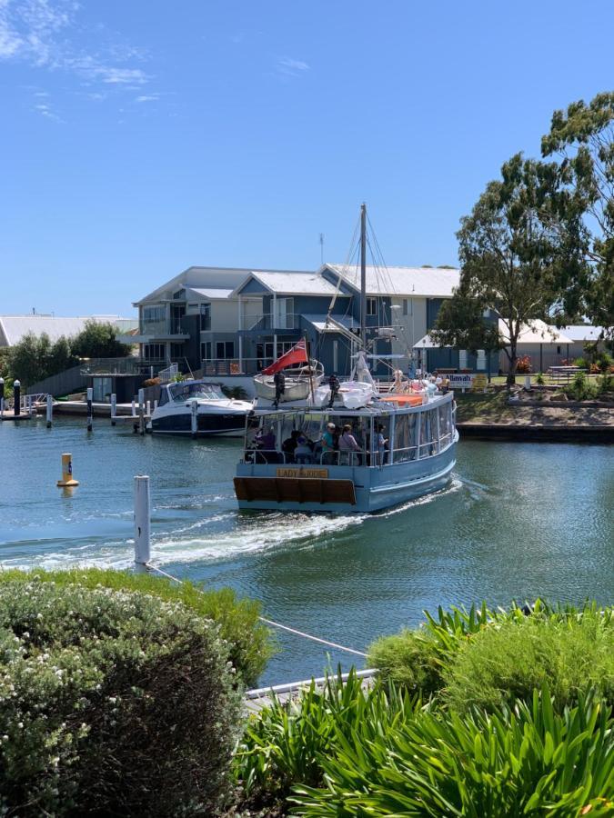 Captains Cove Ground Floor Luxury Apartments Paynesville Bagian luar foto