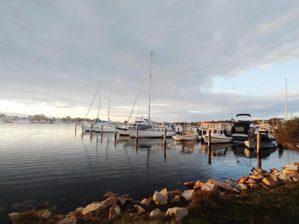 Captains Cove Ground Floor Luxury Apartments Paynesville Bagian luar foto
